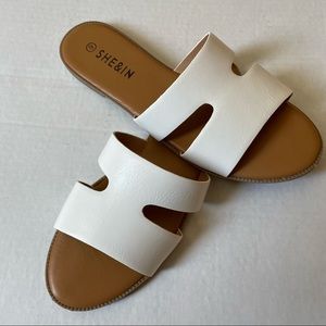 𝅺SHEIN slides, size 9